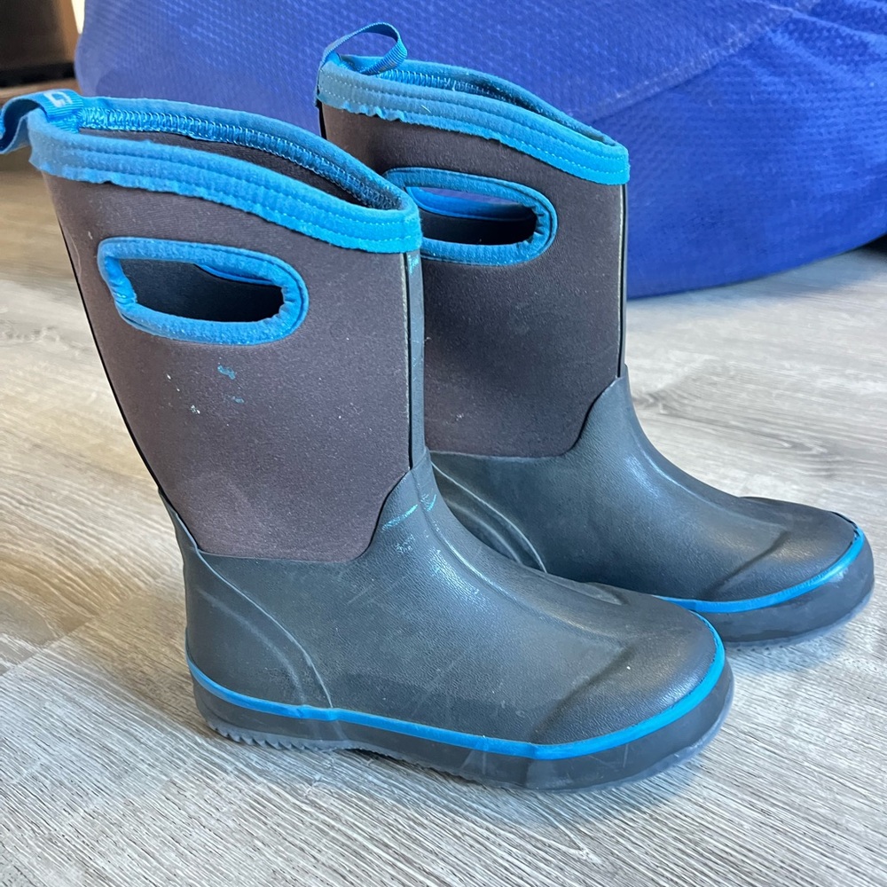DSG Kids Rain Boots - Black and Blue